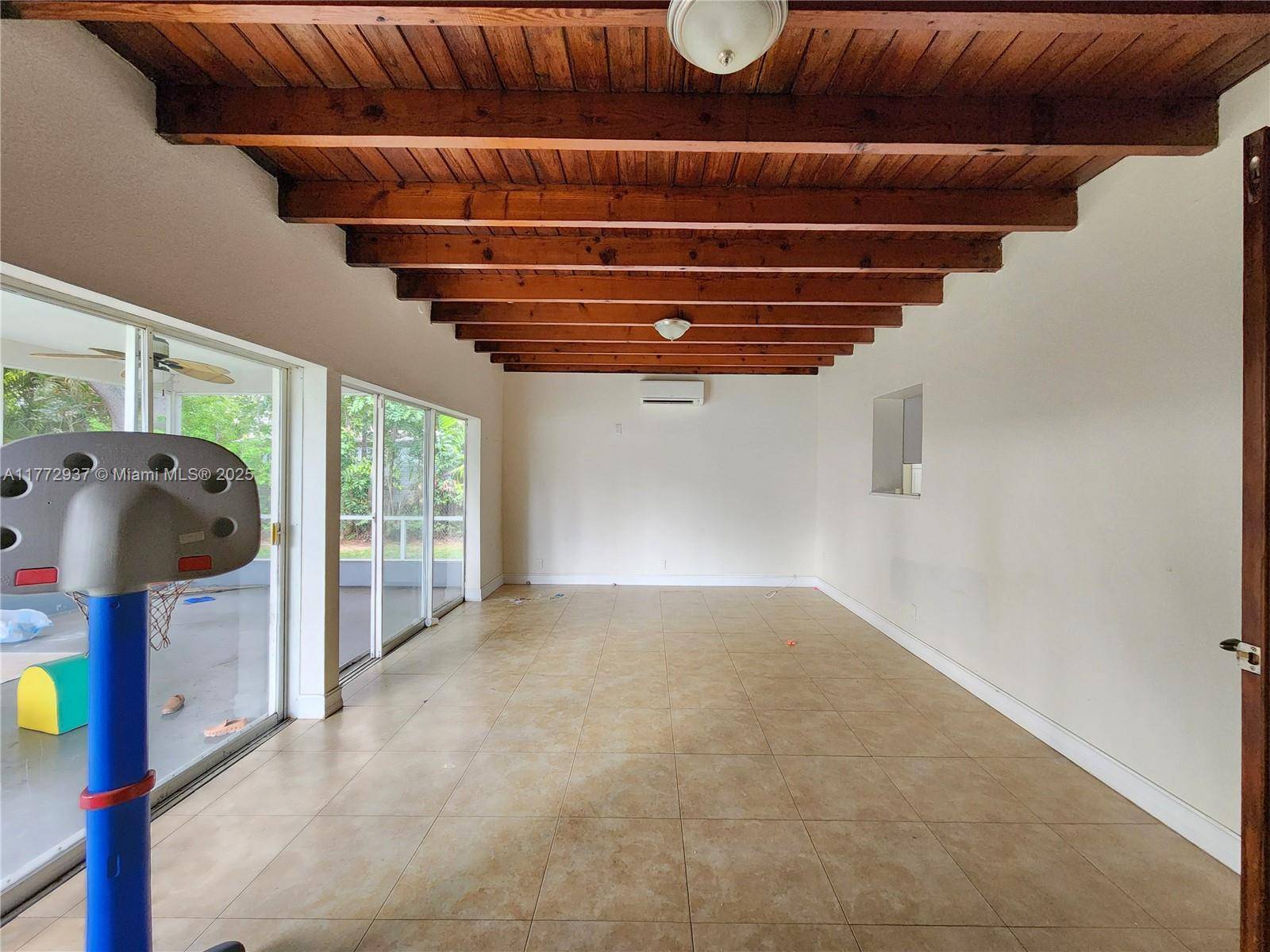 Hollywood, FL 33021,4108 Hayes St
