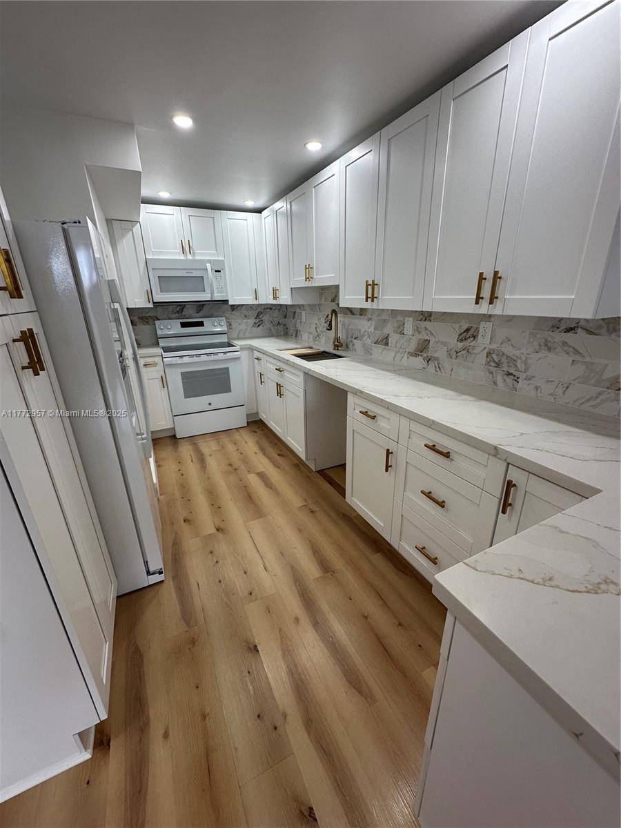 Hialeah Gardens, FL 33016,10090 NW 80th Ct #1158