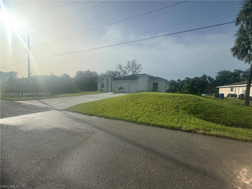 Lehigh Acres, FL 33973,4736 / 4738 SW 15th ST