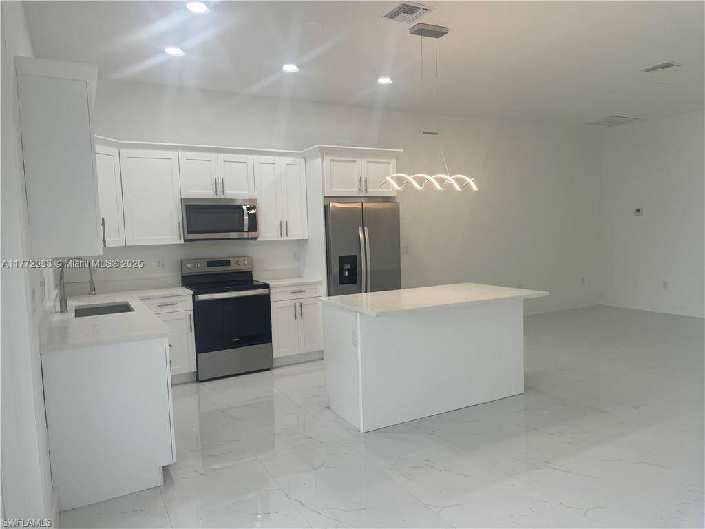 Lehigh Acres, FL 33973,4736 / 4738 SW 15th ST