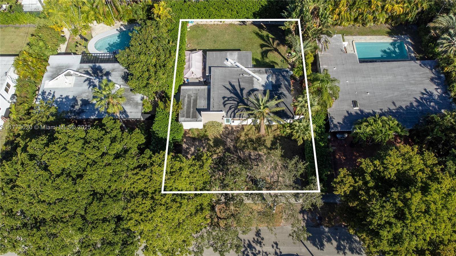 North Miami, FL 33181,1965 Alamanda Dr