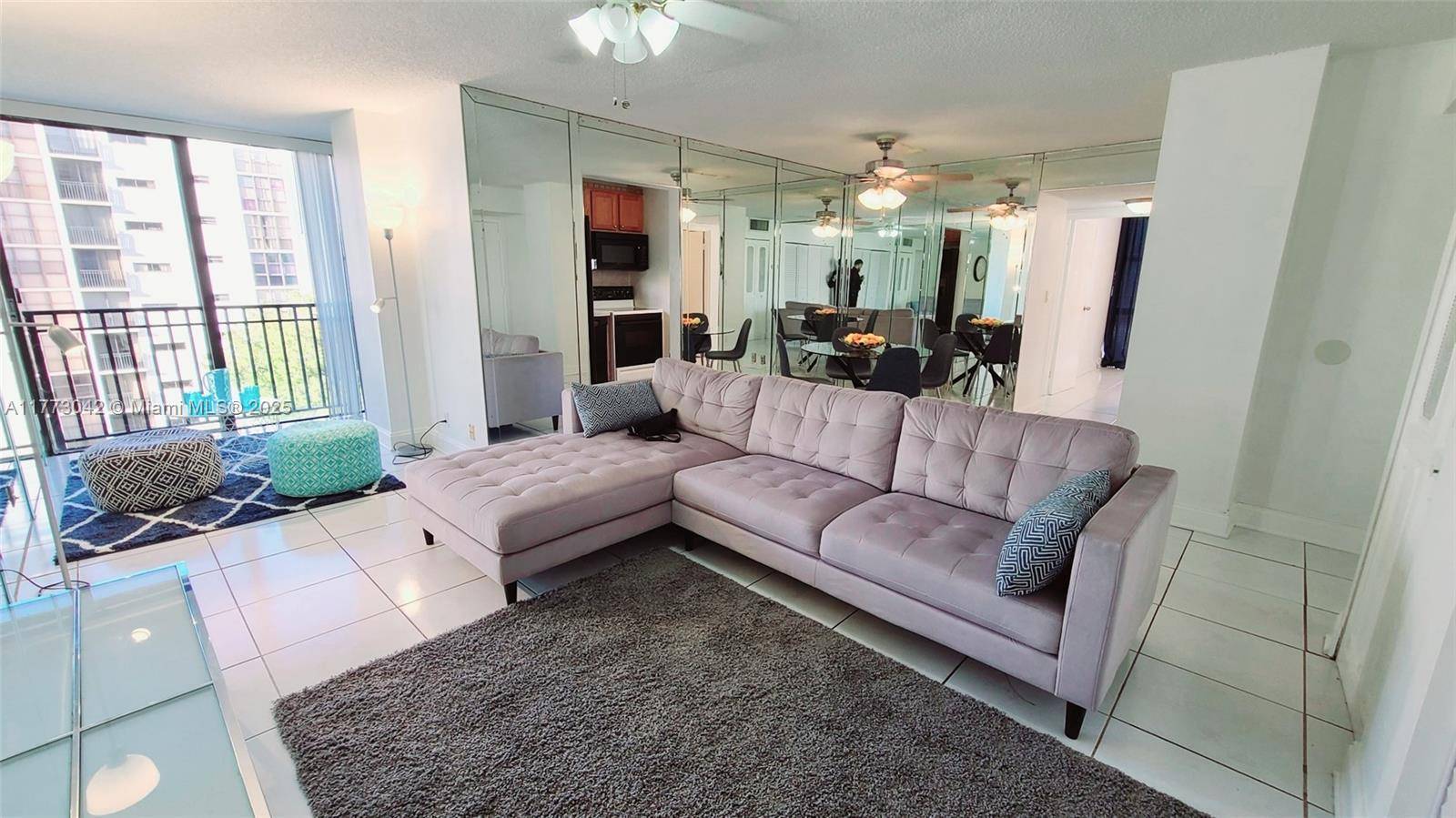 Sunny Isles Beach, FL 33160,17011 N Bay Rd #608