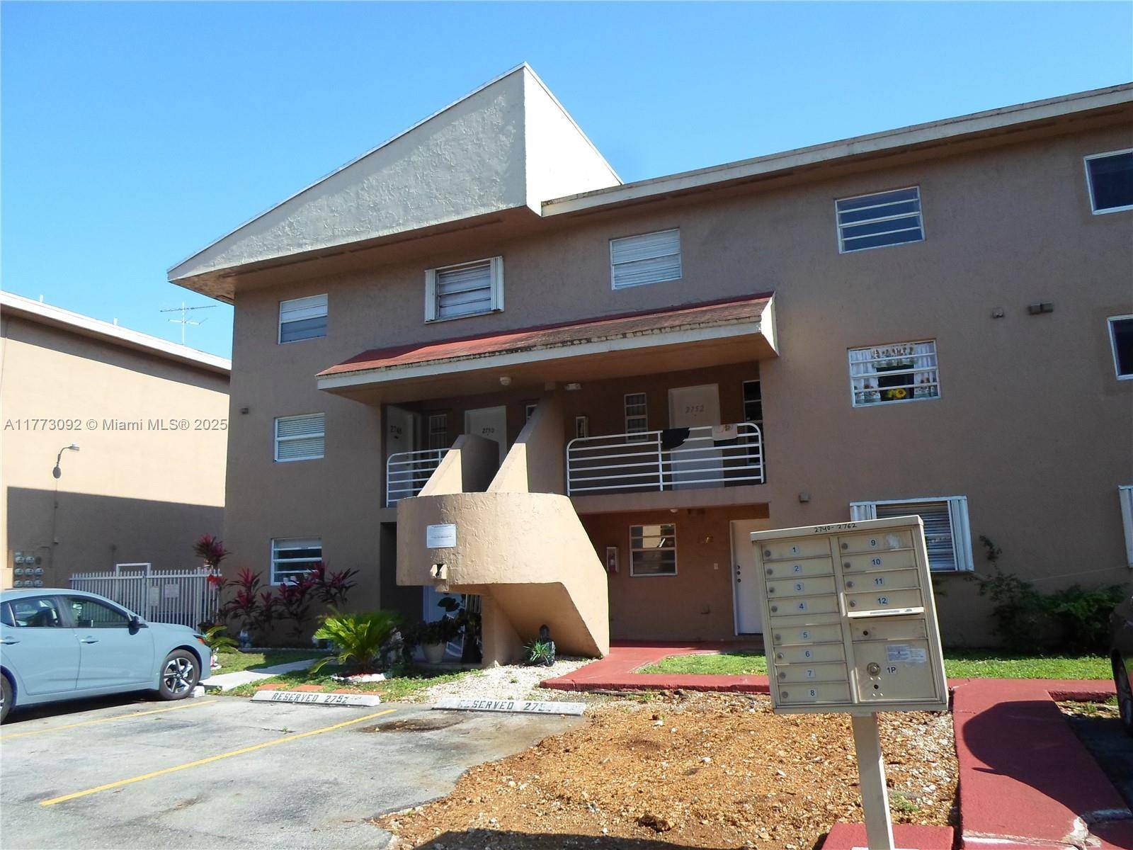 Hialeah, FL 33016,2750 W 60th St #59