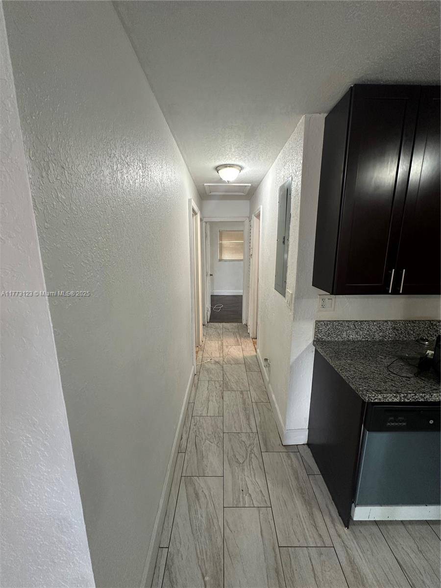 Pompano Beach, FL 33060,570 NW 18th St