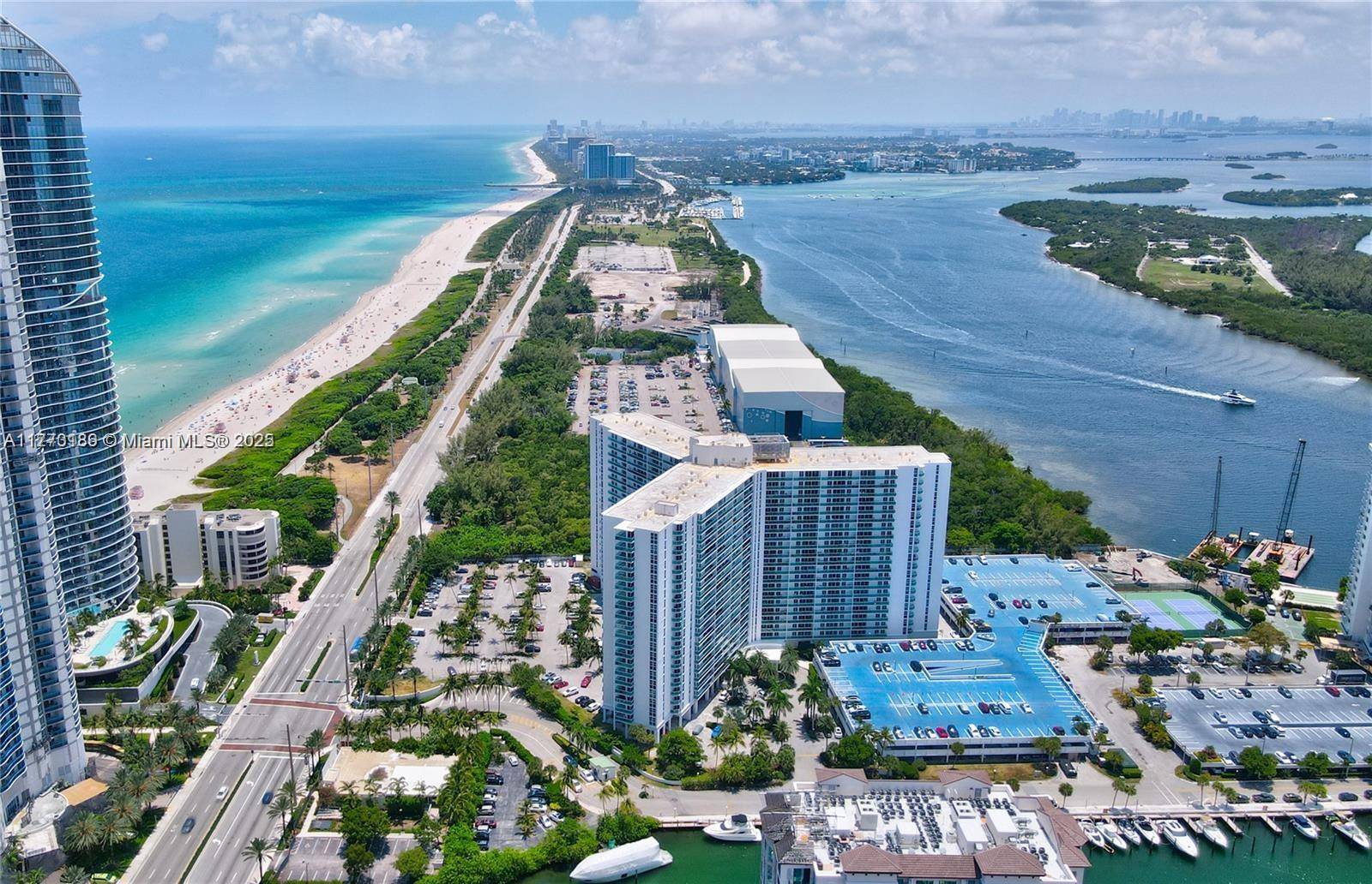 Sunny Isles Beach, FL 33160,100 Bayview Dr #428