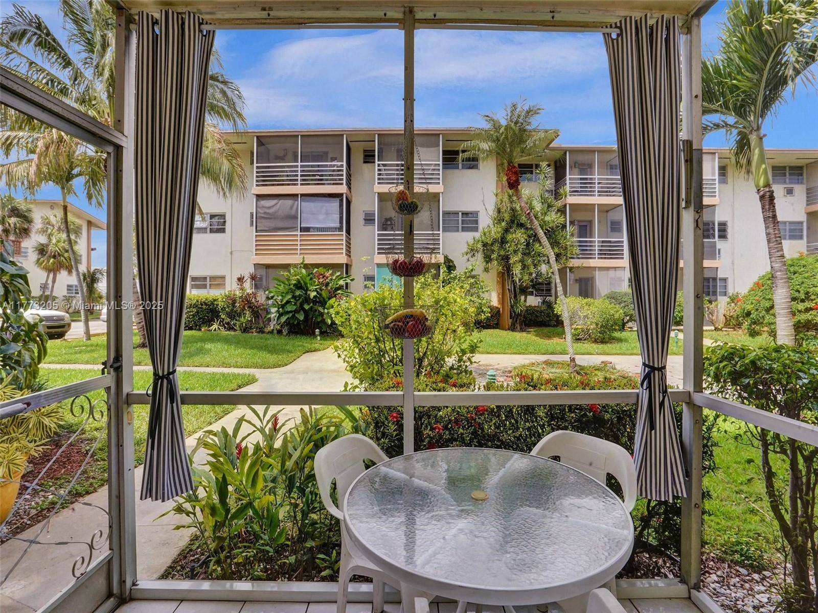 North Miami Beach, FL 33162,17090 NE 14th Ave #104