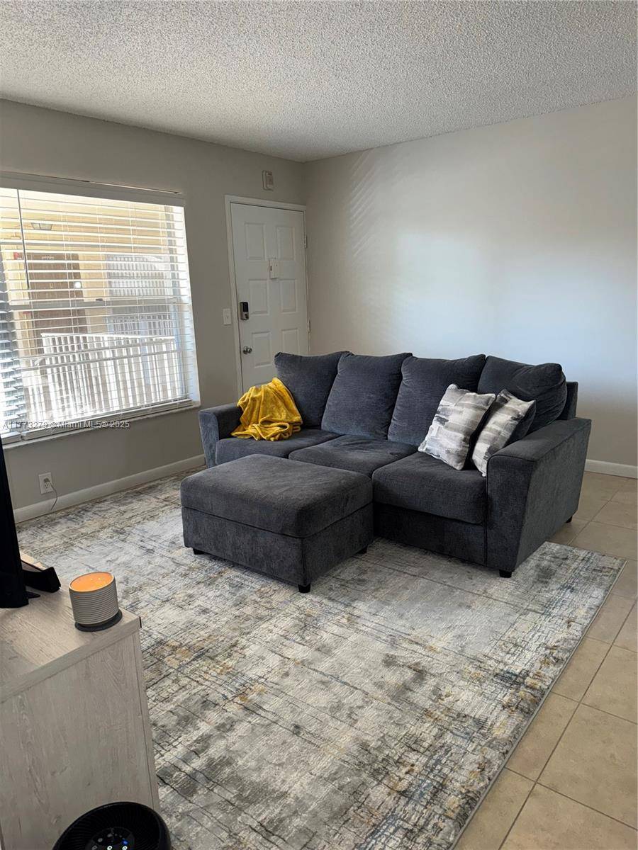 Coral Springs, FL 33065,3586 N University Dr #U-6