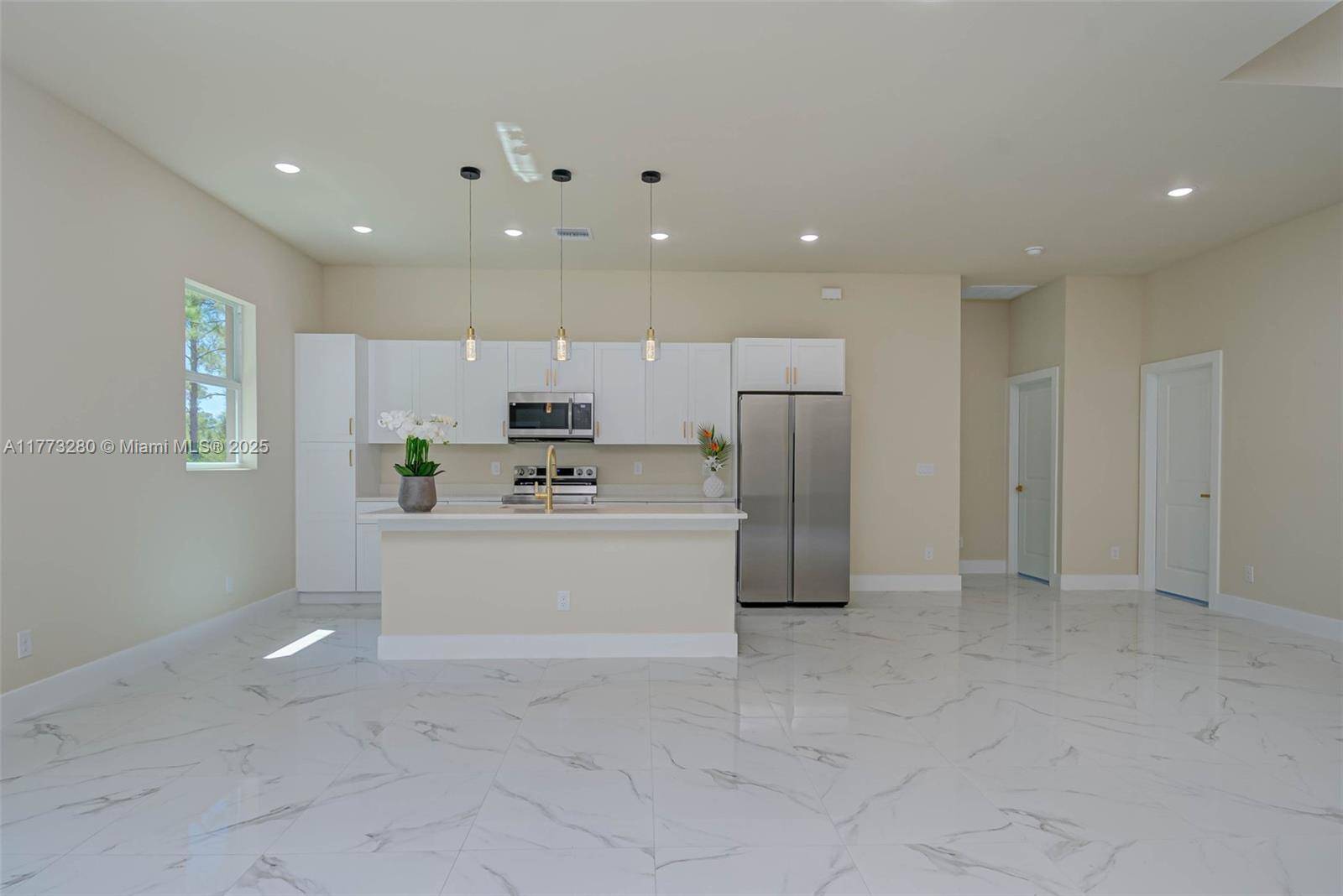 Lehigh Acres, FL 33971,3305 71st St W