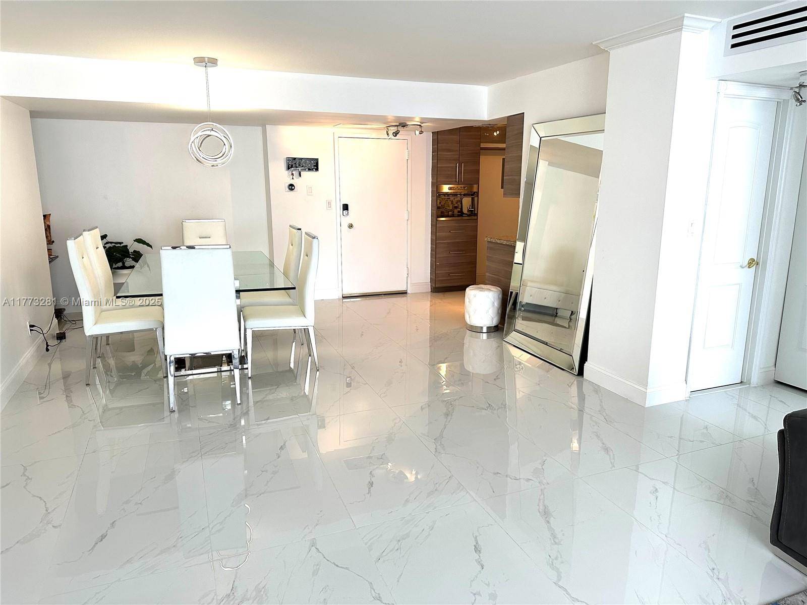 Hallandale Beach, FL 33009,427 Golden Isles Dr #5G