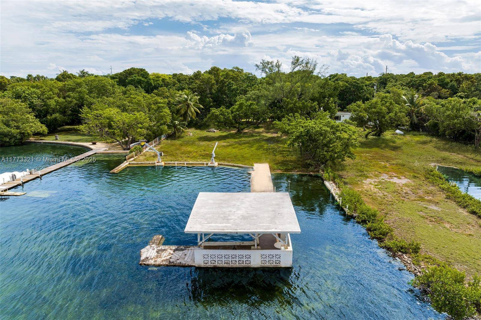 Key Largo, FL 33037,101720 Overseas Hwy