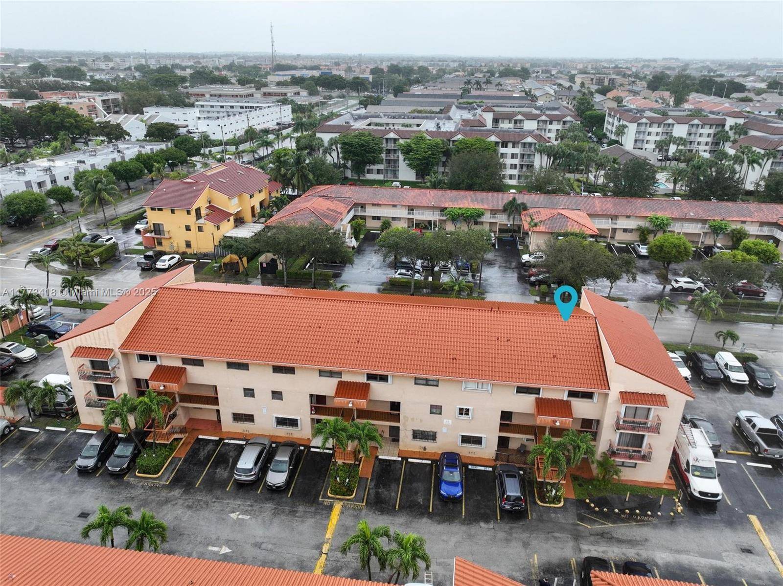 Hialeah, FL 33016,5525 W 26th Ct #202