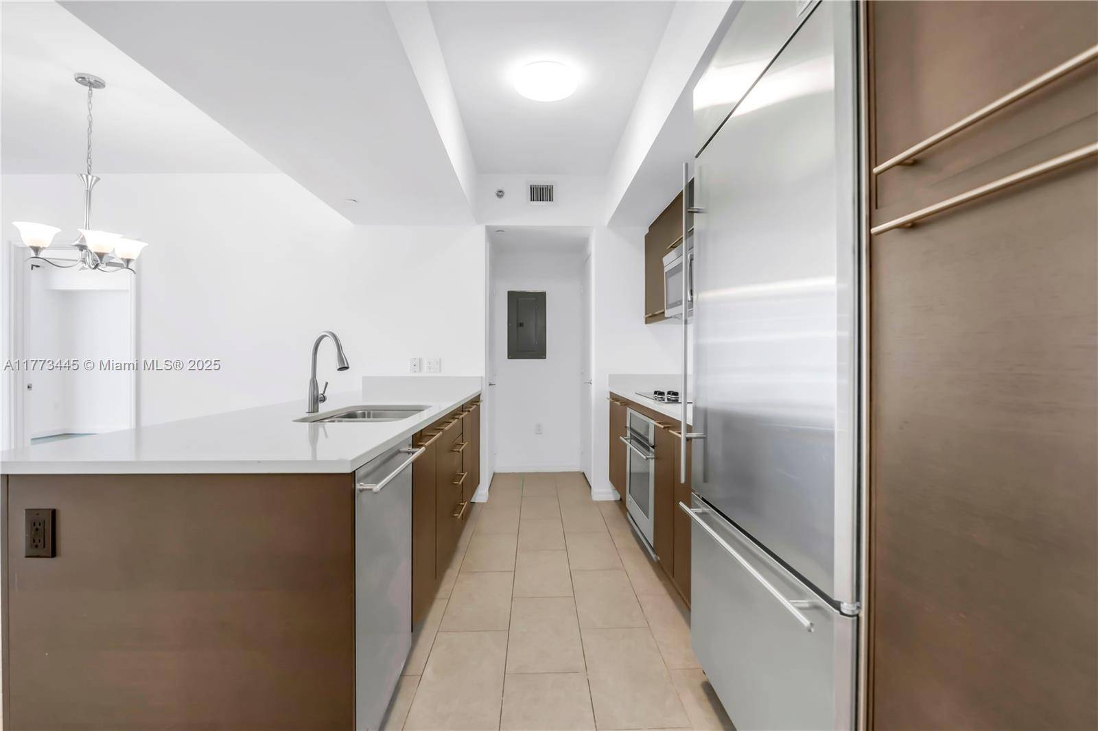 Miami, FL 33131,55 SE 6th St #3503