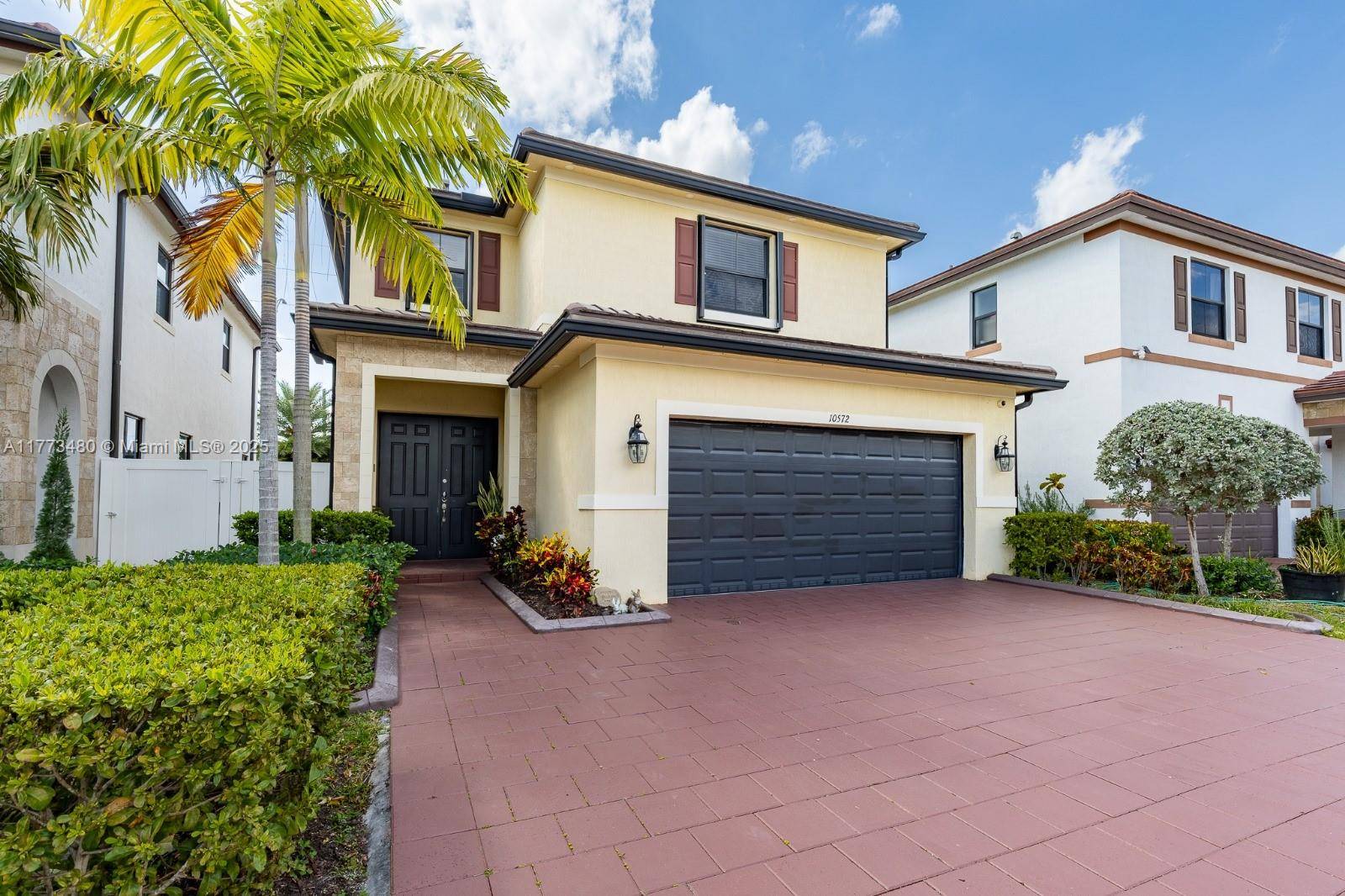 Hialeah, FL 33018,10572 W 35th Way