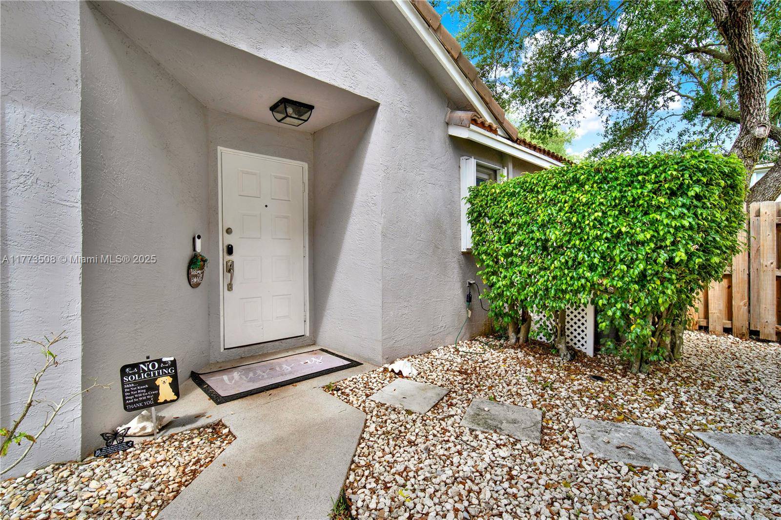 Lake Worth, FL 33467,6843 Big Pine Key St