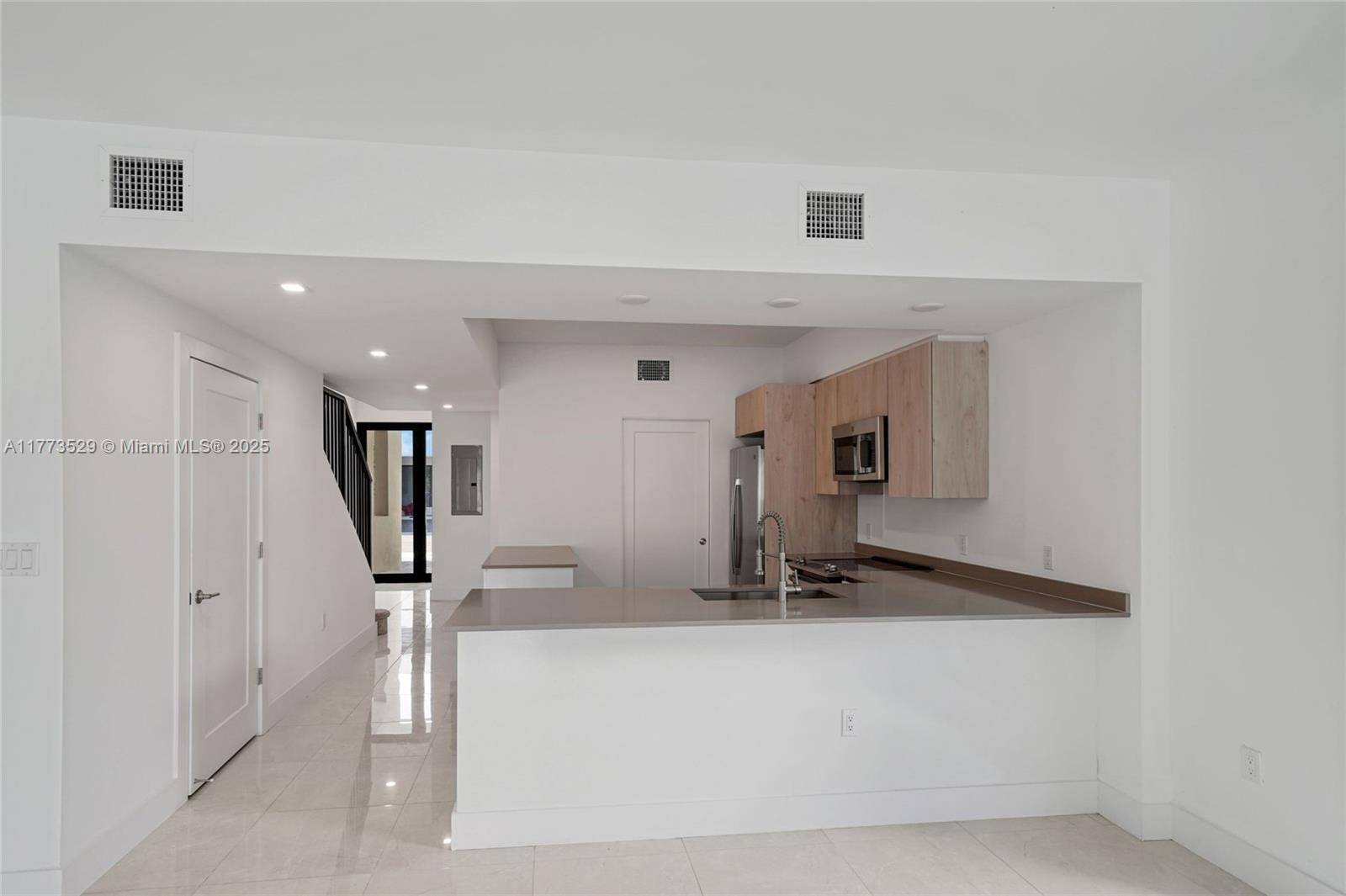 Dania Beach, FL 33314,4149 Oak Pl #4149