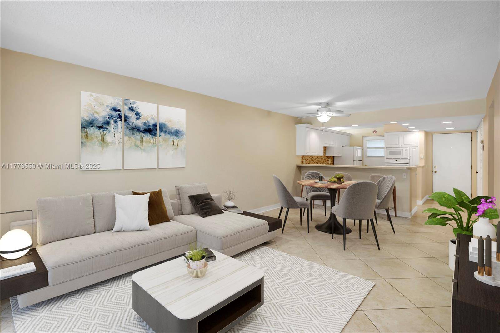 Pompano Beach, FL 33069,2326 S Cypress Bend Dr #218