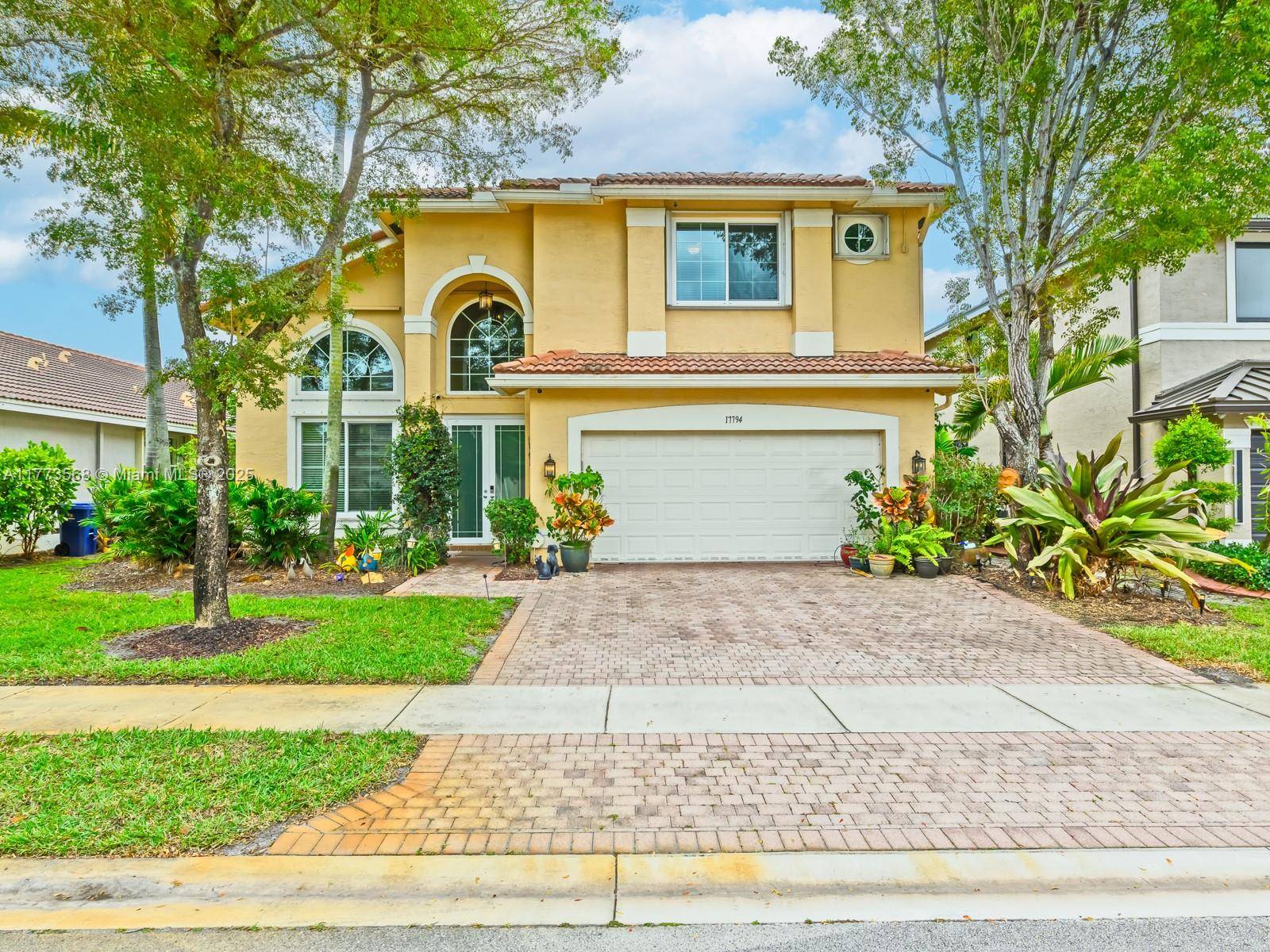 Miramar, FL 33029,17794 SW 47th St