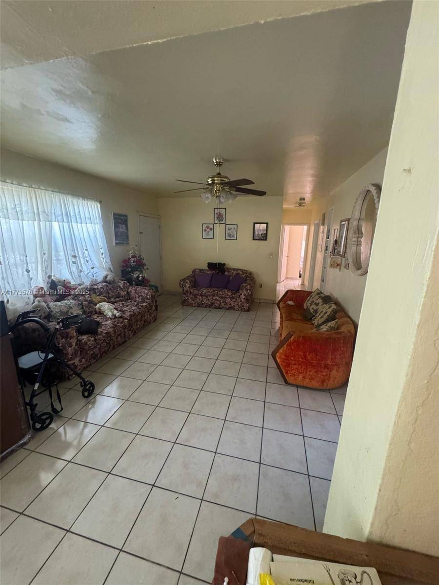 Miami, FL 33147,9100 Broad Manor Rd