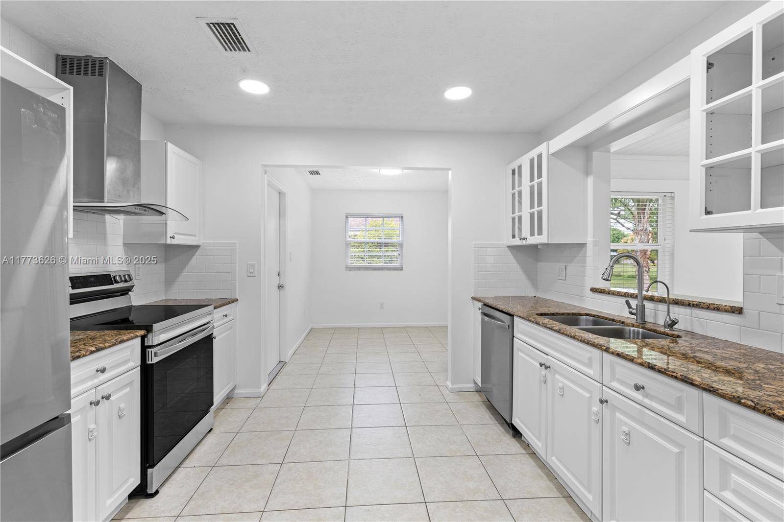 Port St Lucie, FL 34952,1517 SE Pitcher Rd