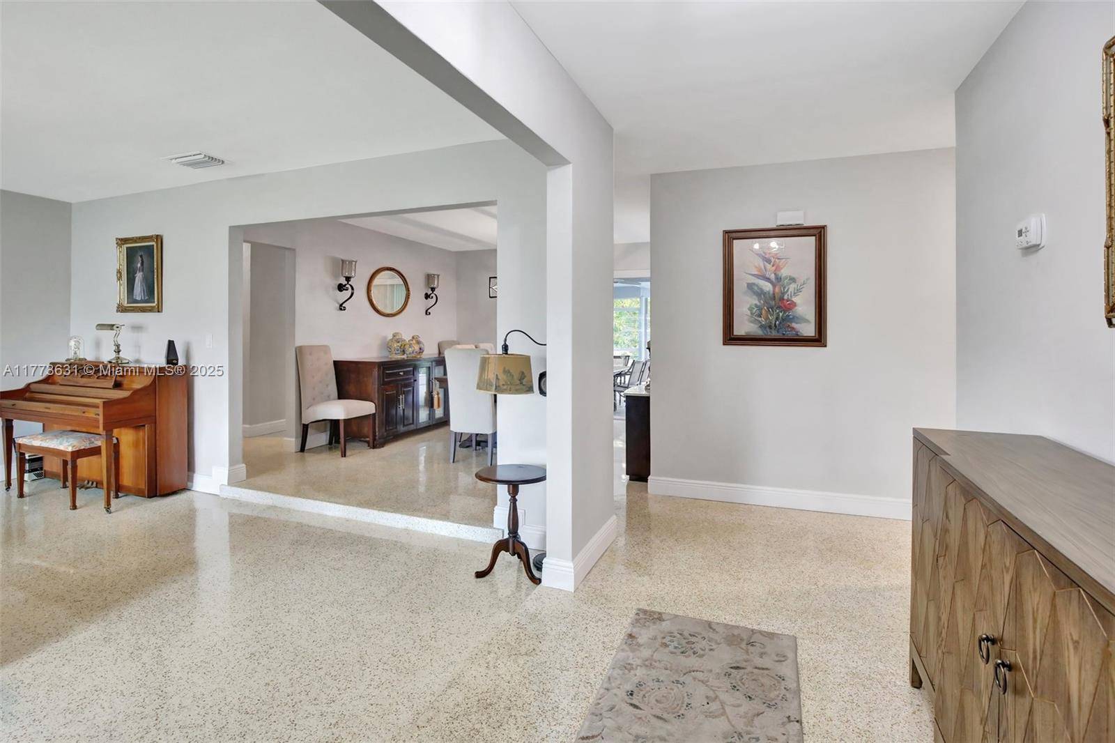 Pembroke Pines, FL 33024,9460 NW 3rd St