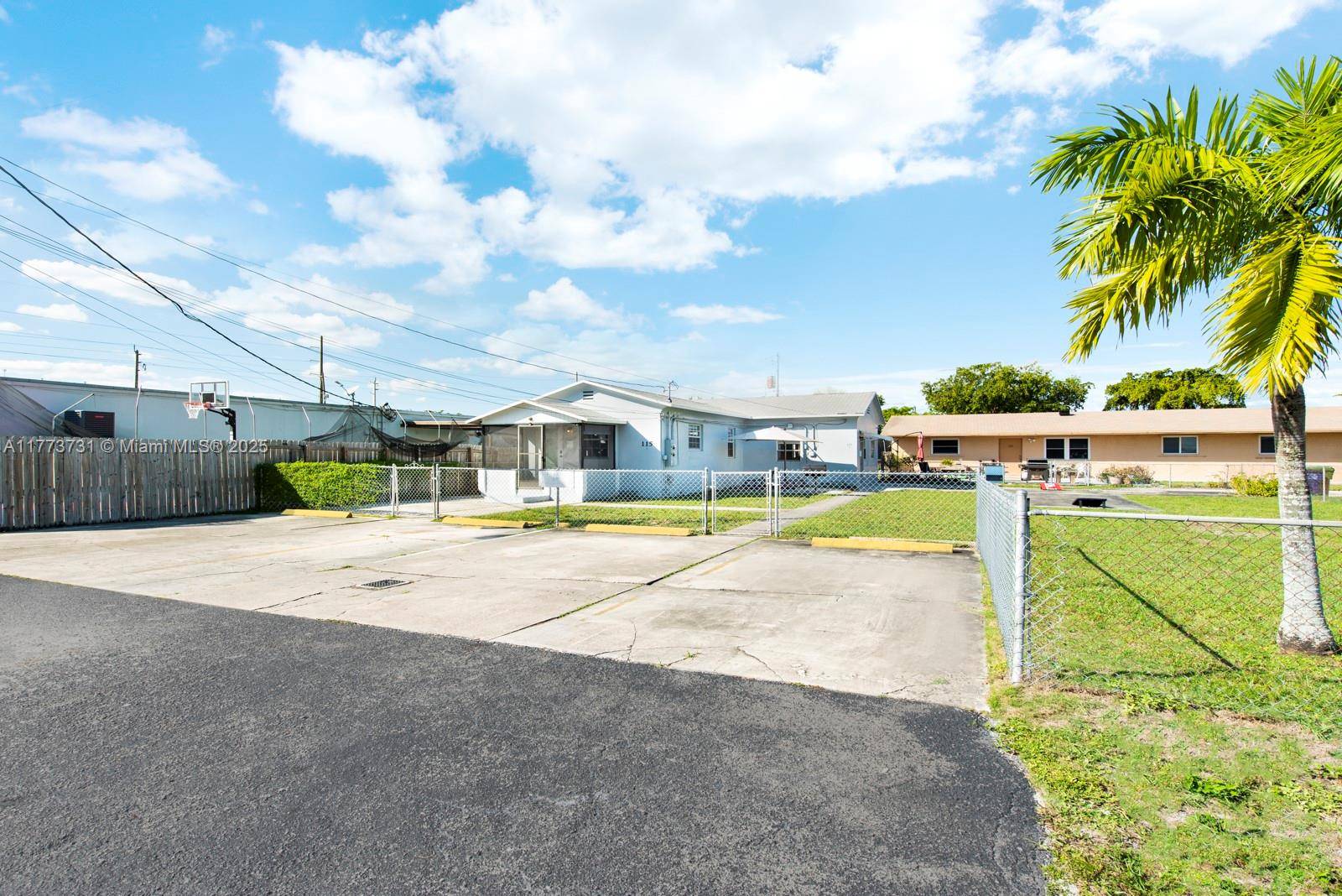 Hallandale Beach, FL 33009,115 NE 2nd St