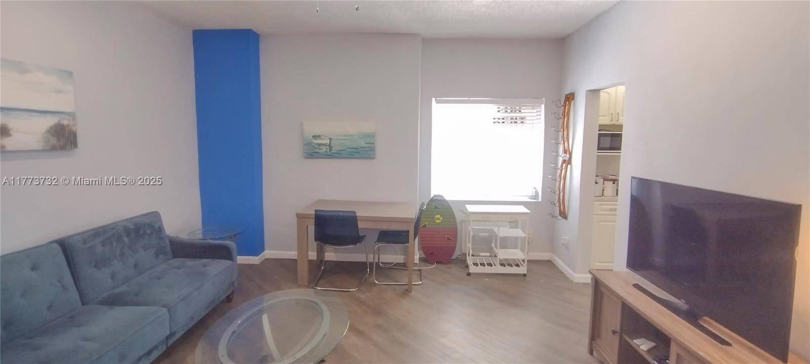 Miami Beach, FL 33140,215 30th St #10