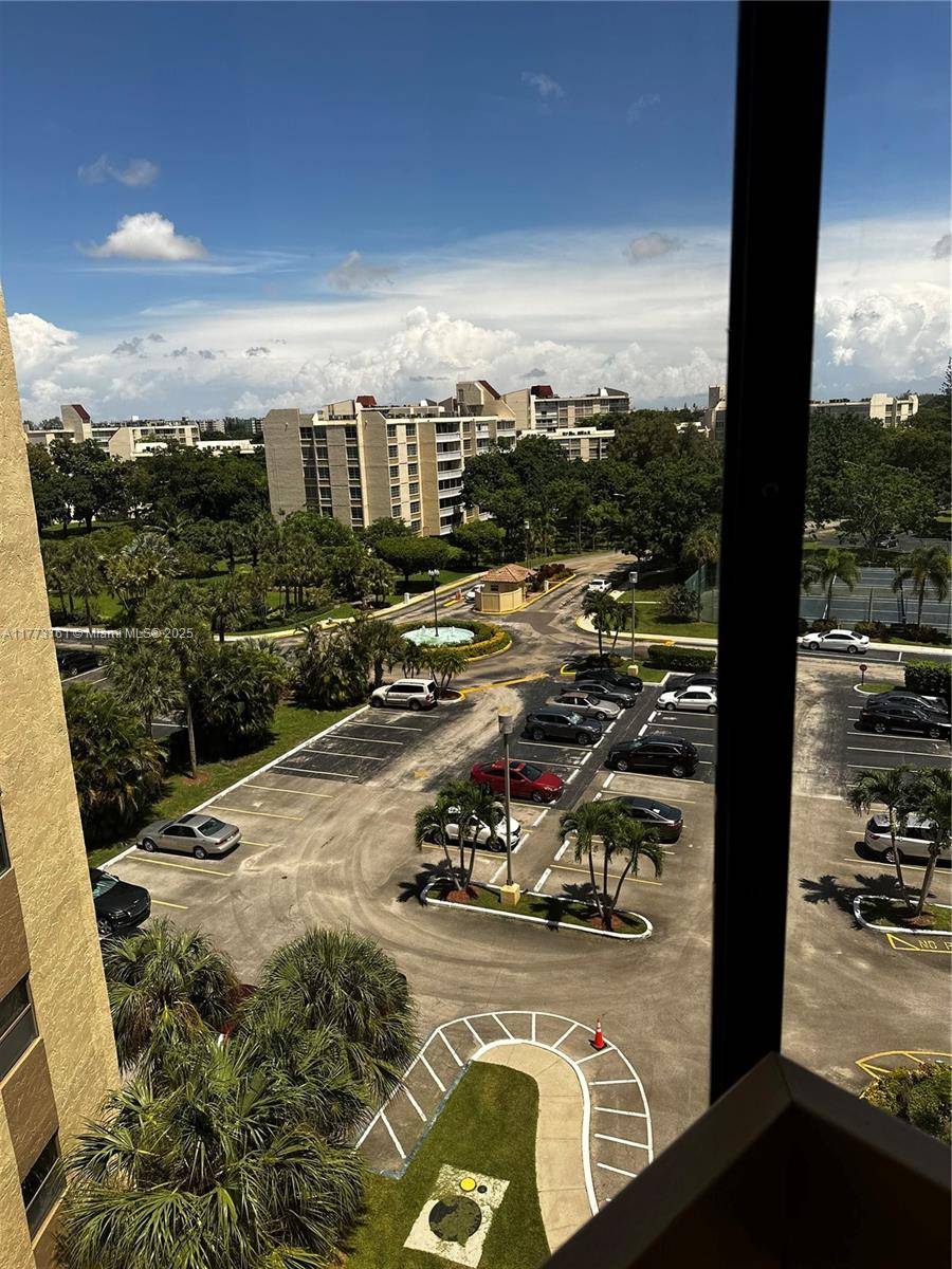 Lauderhill, FL 33319,7200 Radice Ct #709