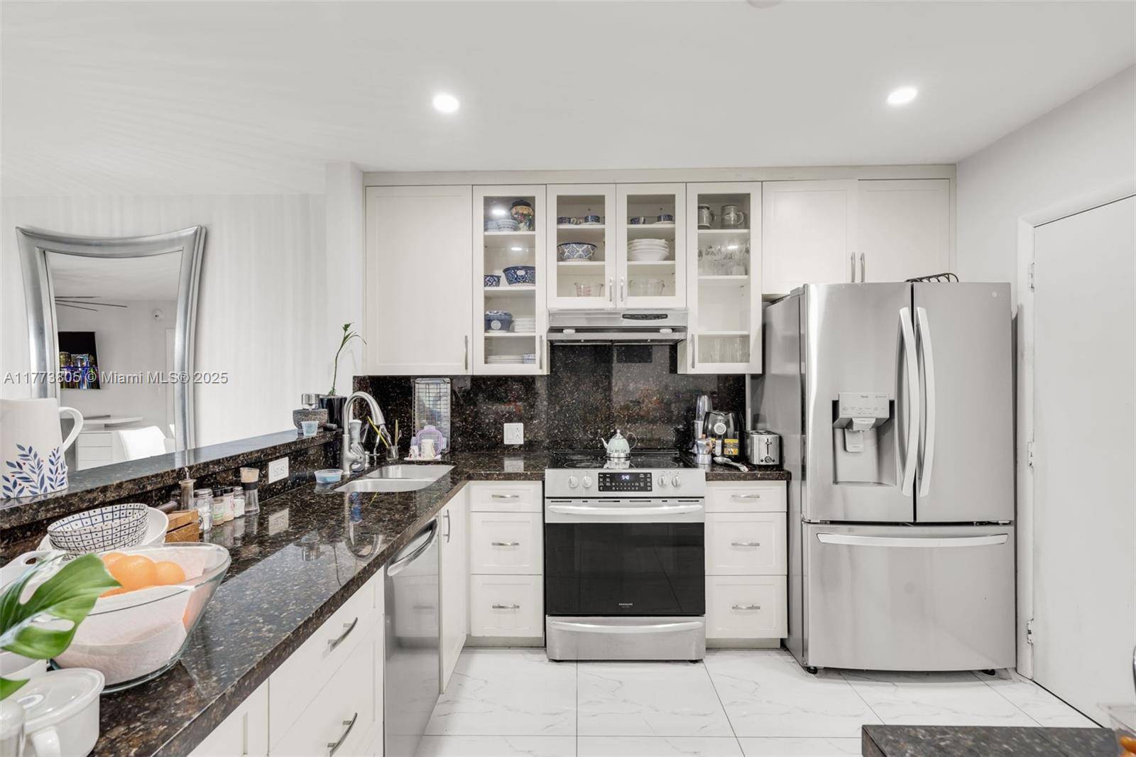 Hallandale Beach, FL 33009,851 NE 14th Ave #418
