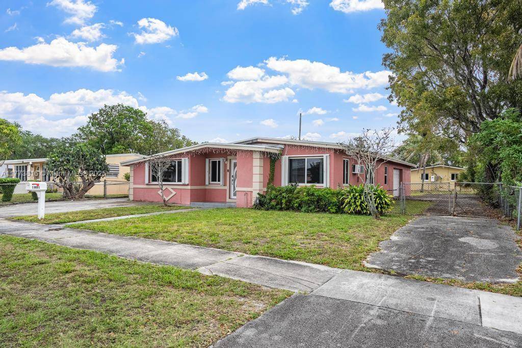 Fort Lauderdale, FL 33311,1801 Lauderdale Manor Dr