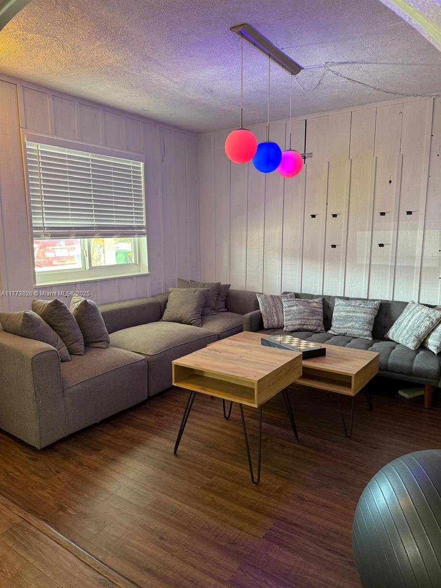 Dania Beach, FL 33312,4520 SW 34th Ave
