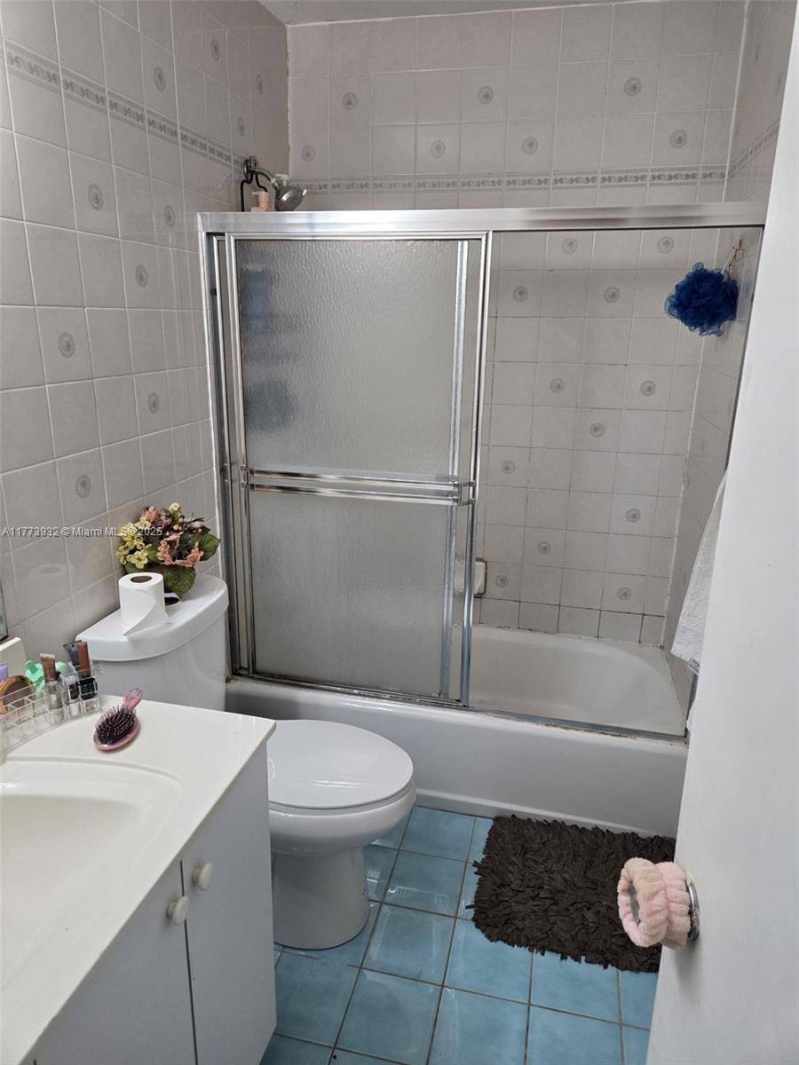 Miami, FL 33173,6529 SW 113th Ave #6529