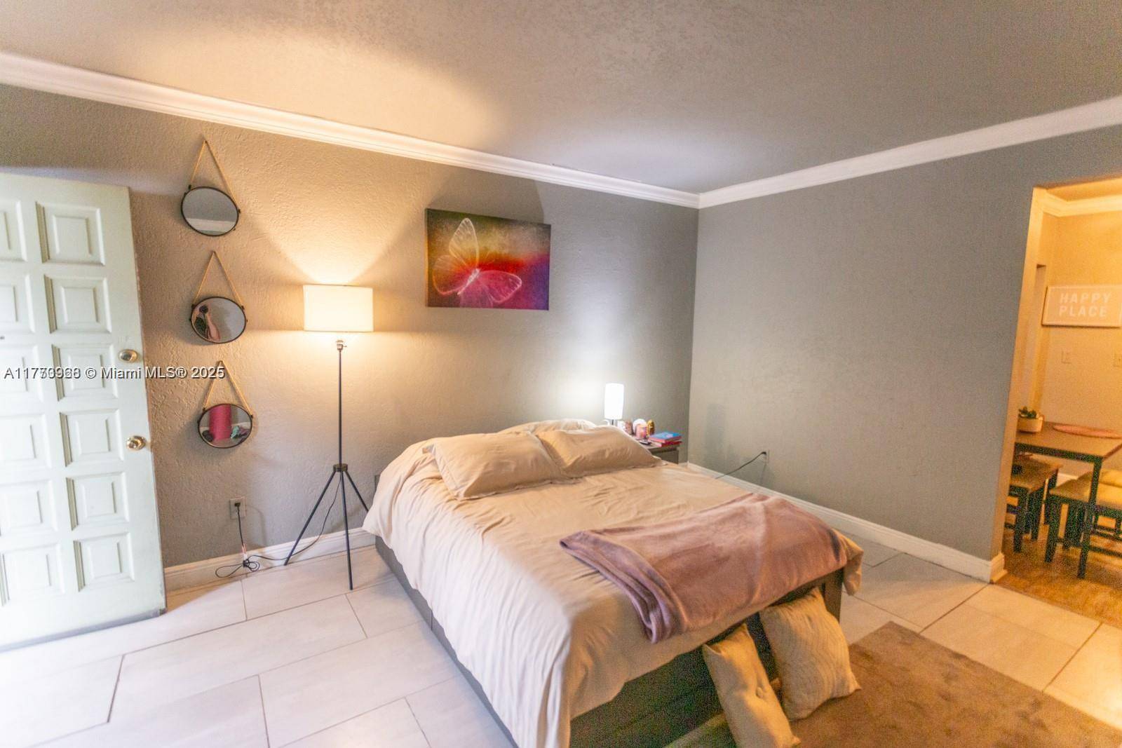 Miami Beach, FL 33141,6930 Byron Ave #104