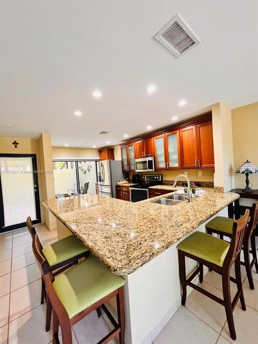 Doral, FL 33178,9974 Costa Del Sol Blvd #C-87