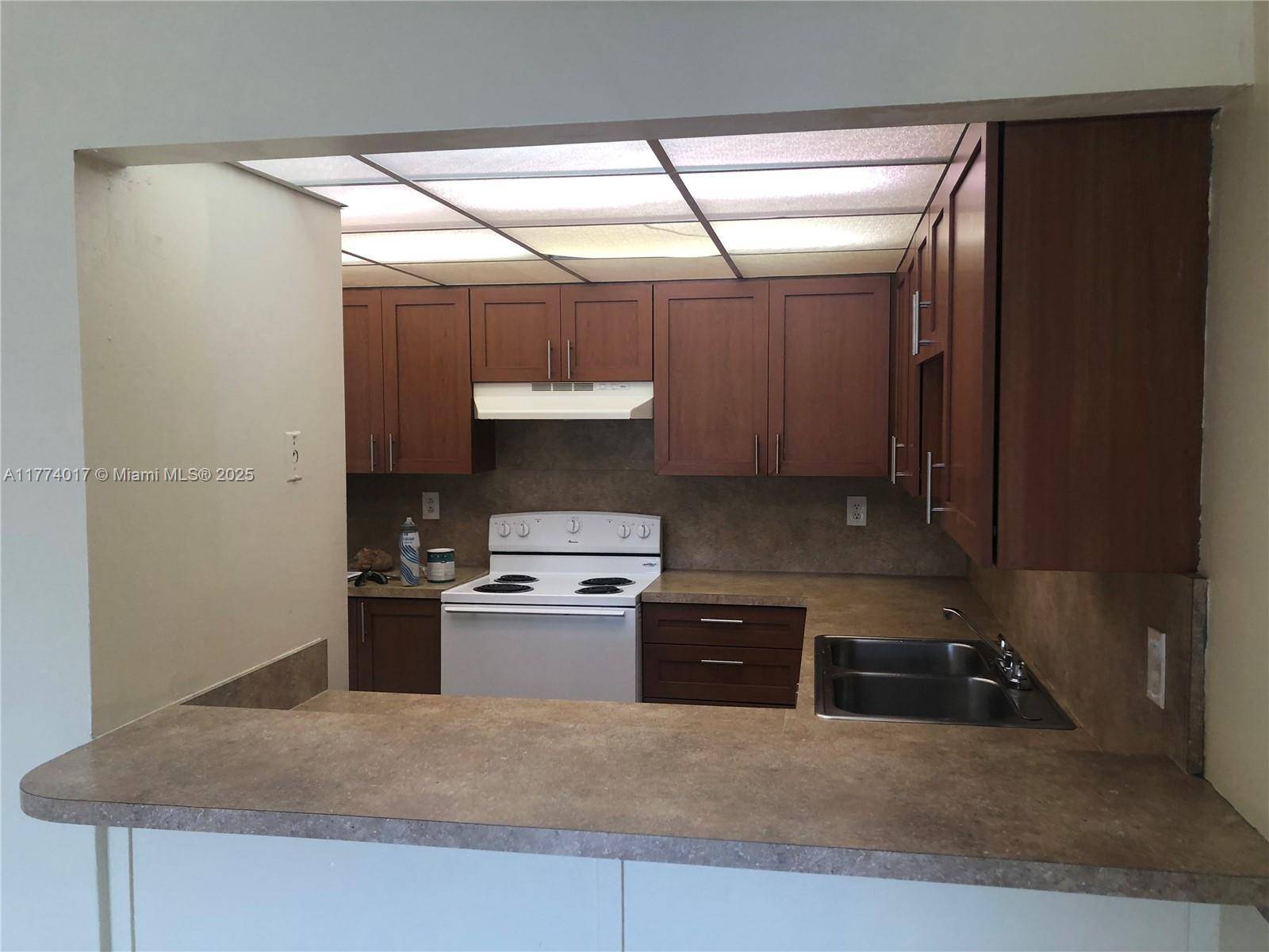 Hialeah, FL 33015,6980 NW 186th St #3-319