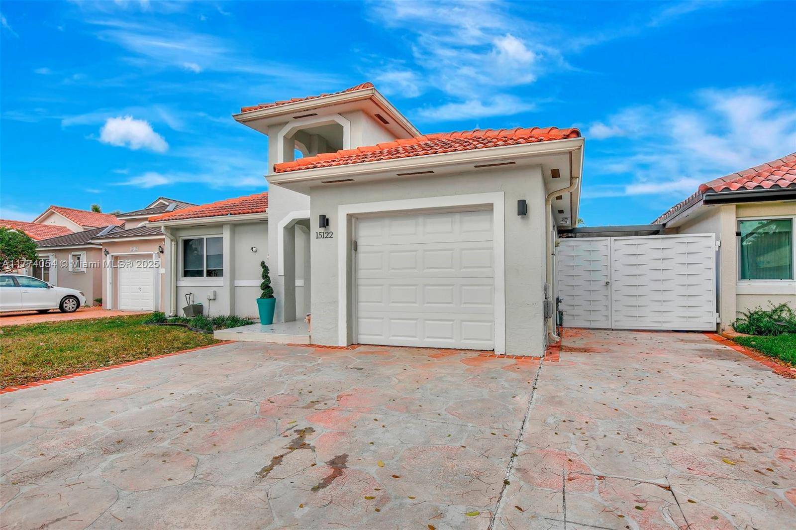 Miami Lakes, FL 33018,15122 NW 91st Ct