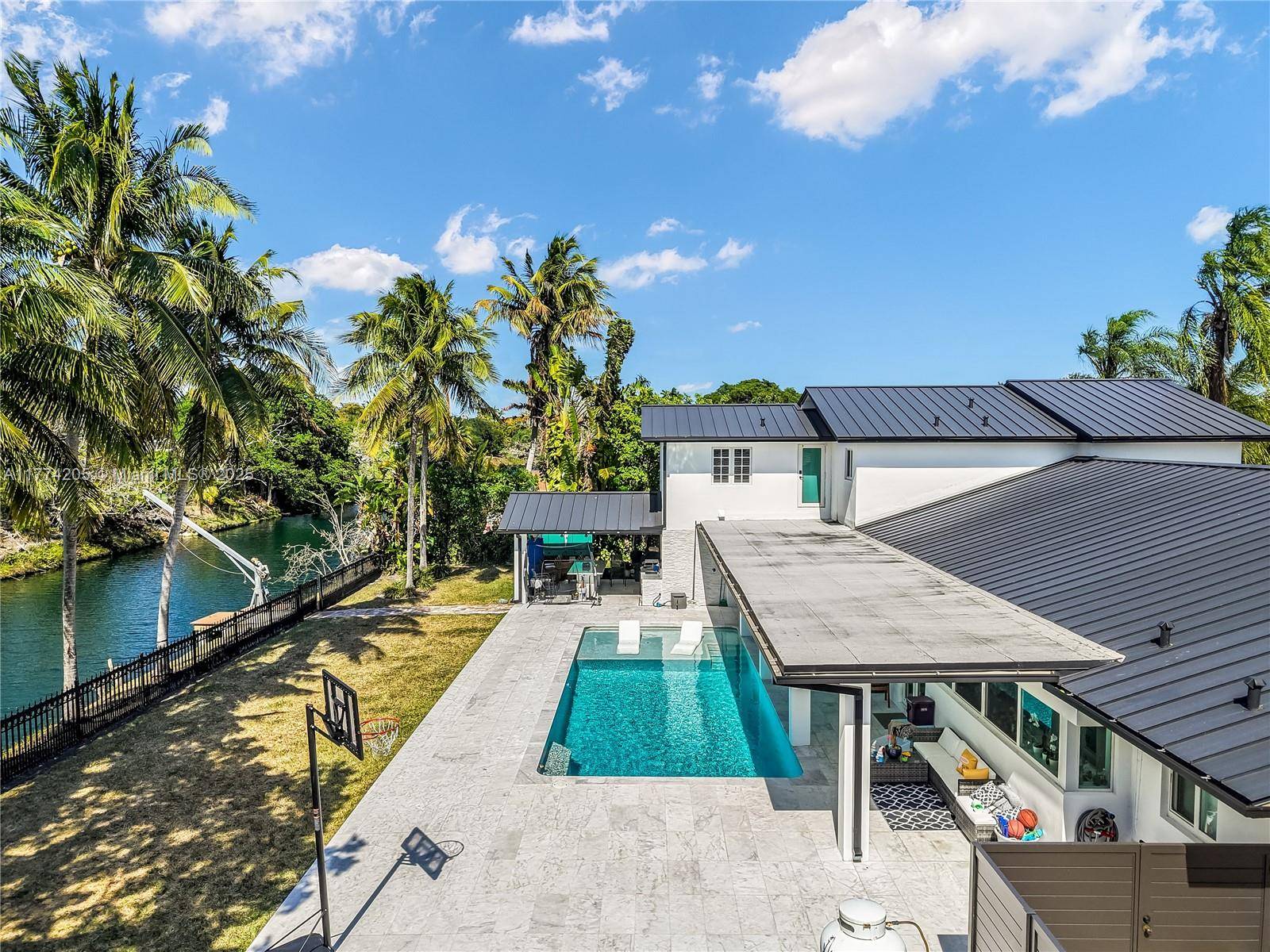 Palmetto Bay, FL 33157,7501 SW 174th St