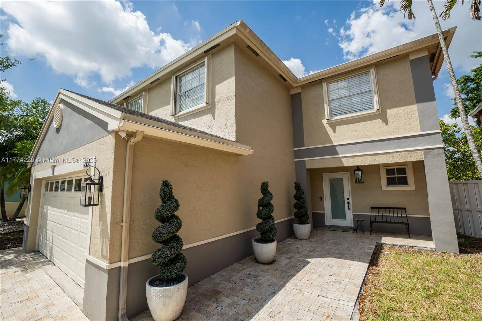 Sunrise, FL 33326,357 W Riverbend Dr