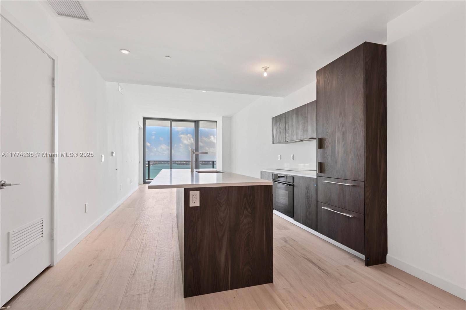 Miami, FL 33137,480 NE 31st St #3505