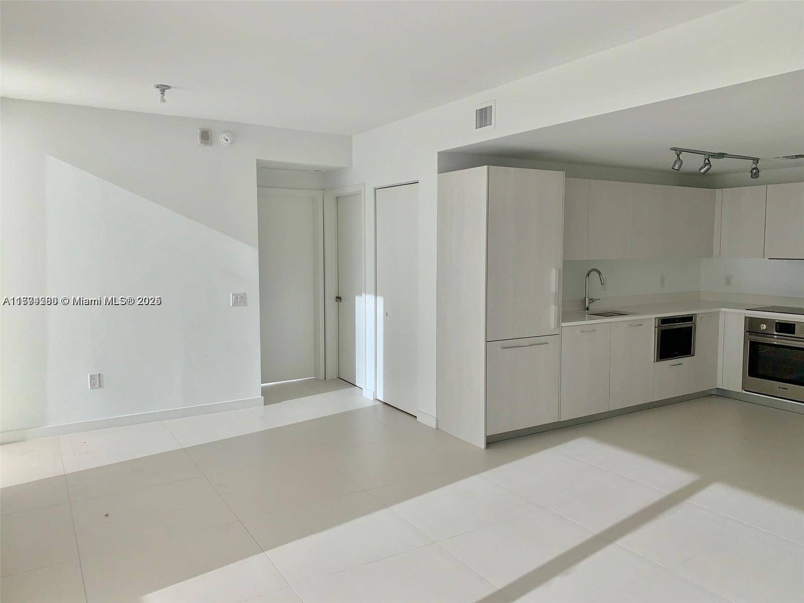 Miami, FL 33137,501 NE 31st St #3509