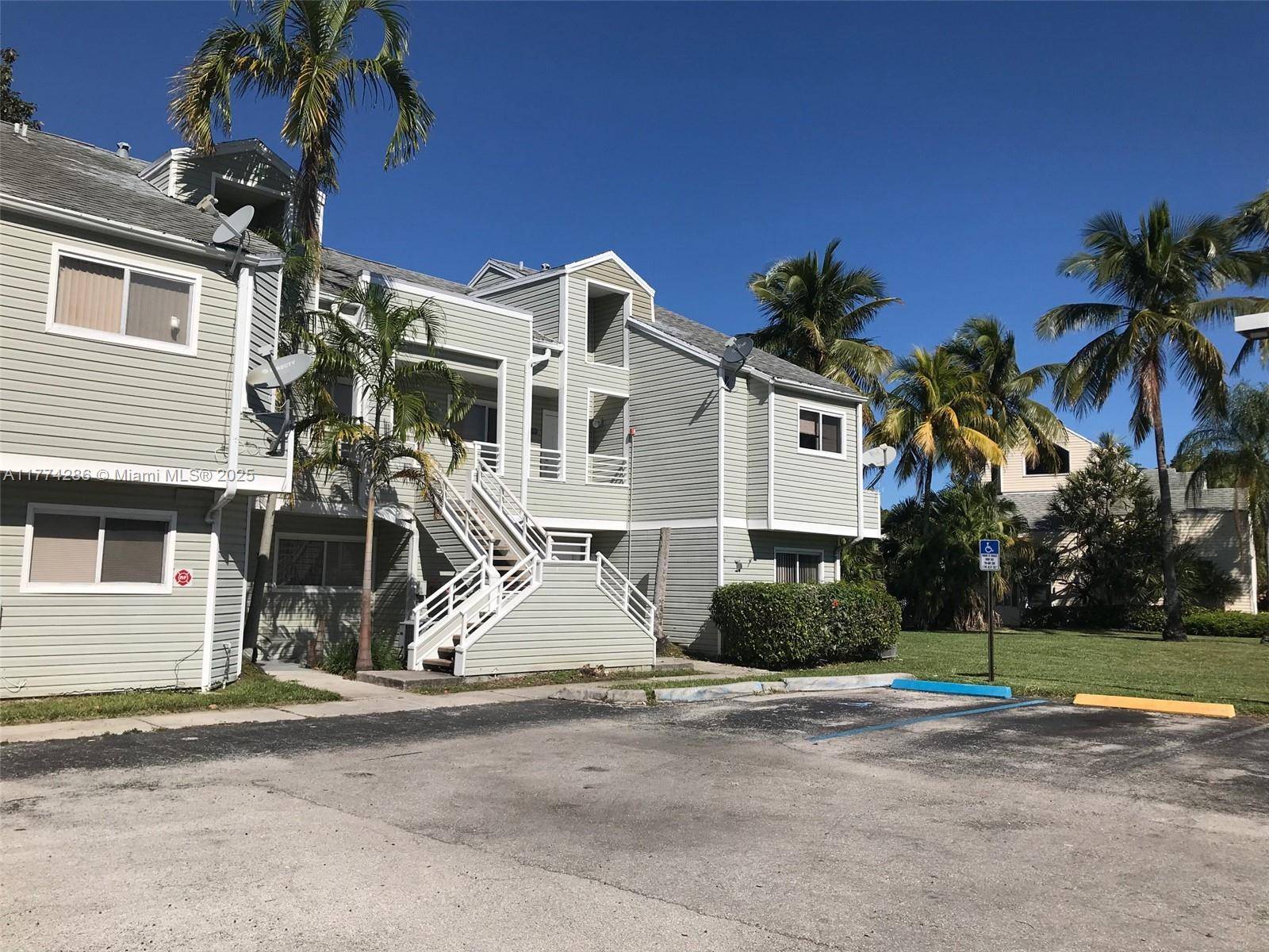 Oakland Park, FL 33309,3401 NW 44th St #106