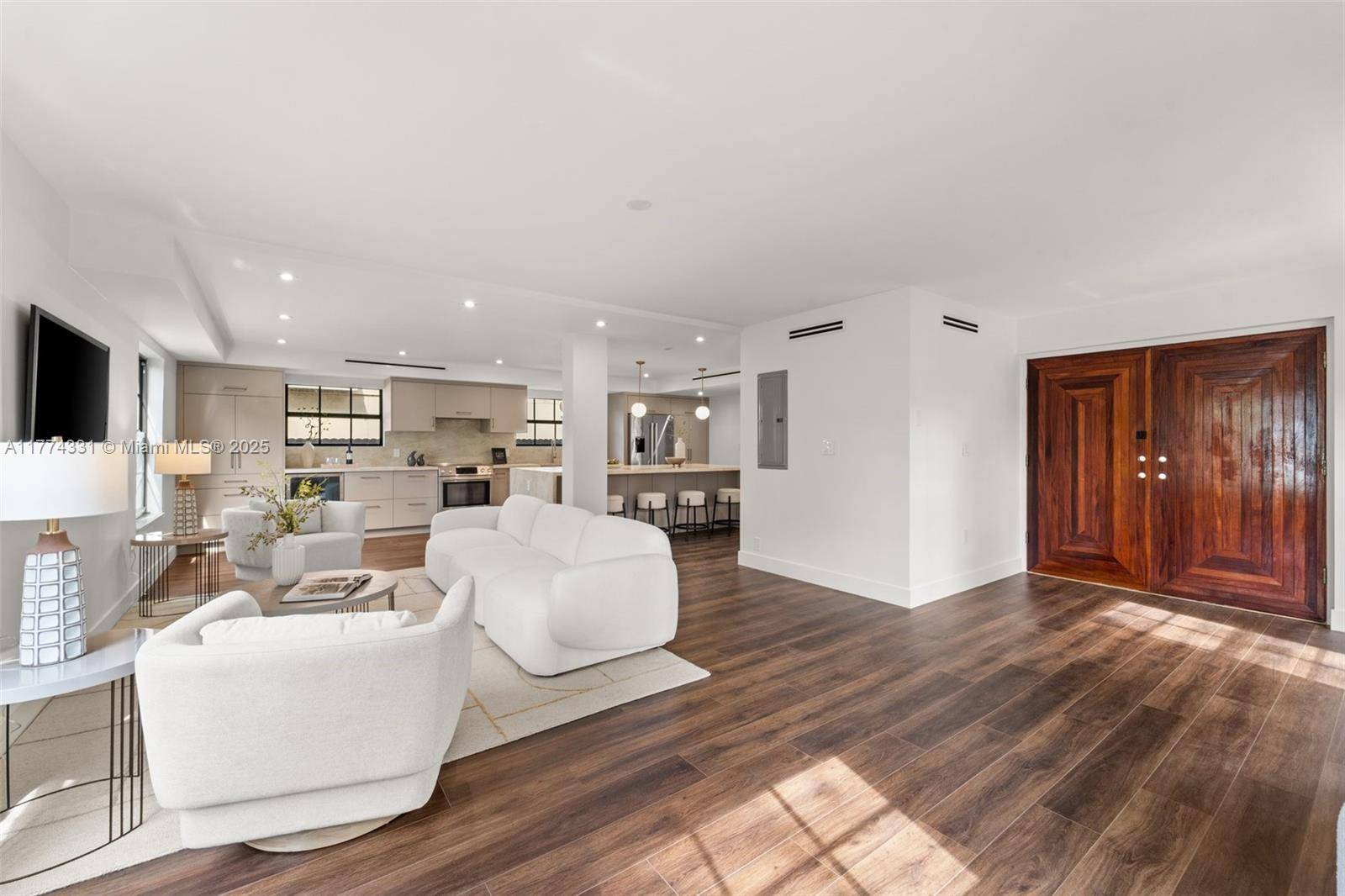 Coral Gables, FL 33146,4040 Palmarito St