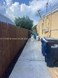 Miami, FL 33165,9440 SW 36th St #2
