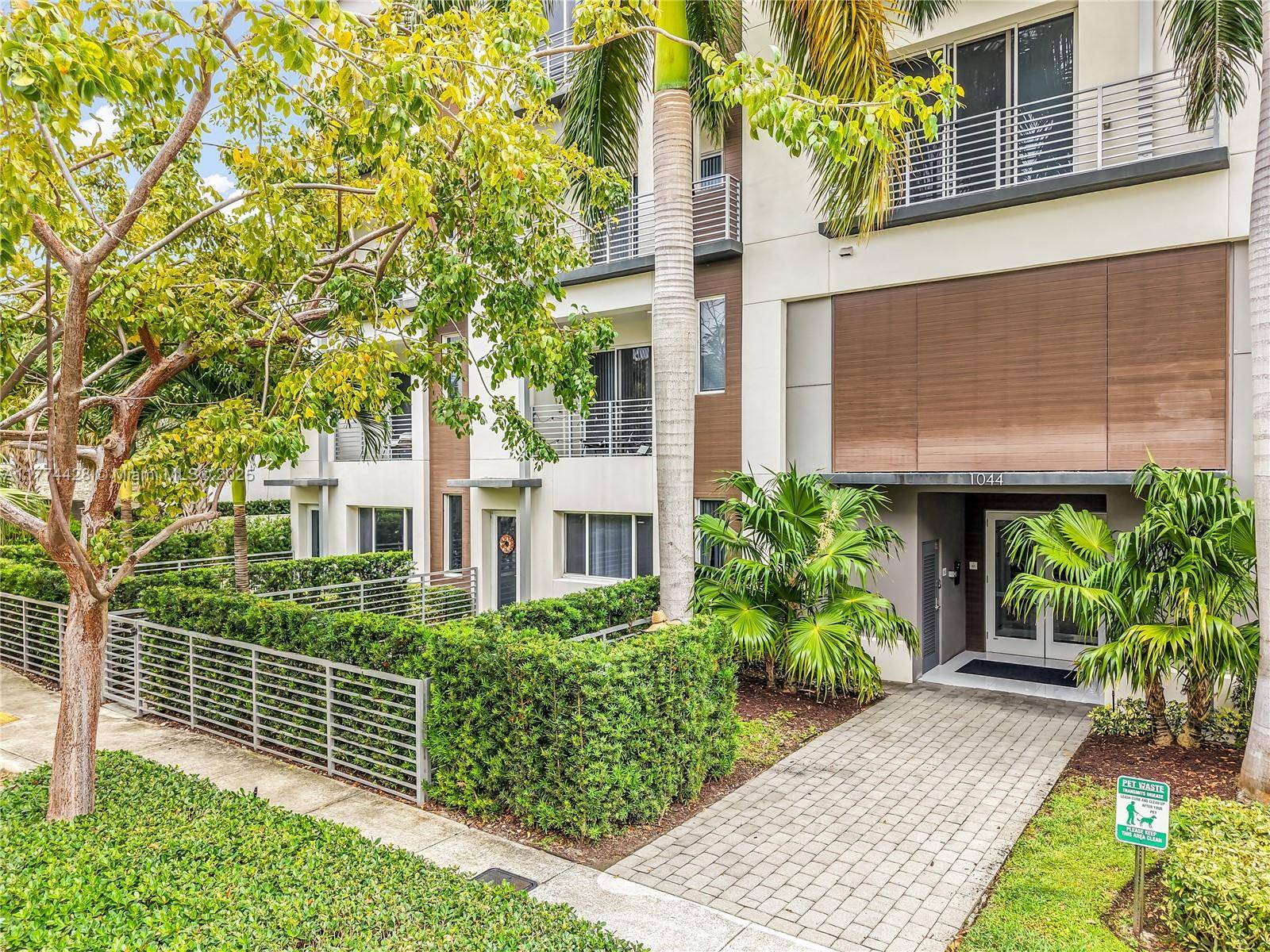 Fort Lauderdale, FL 33304,1044 NE 18 #103