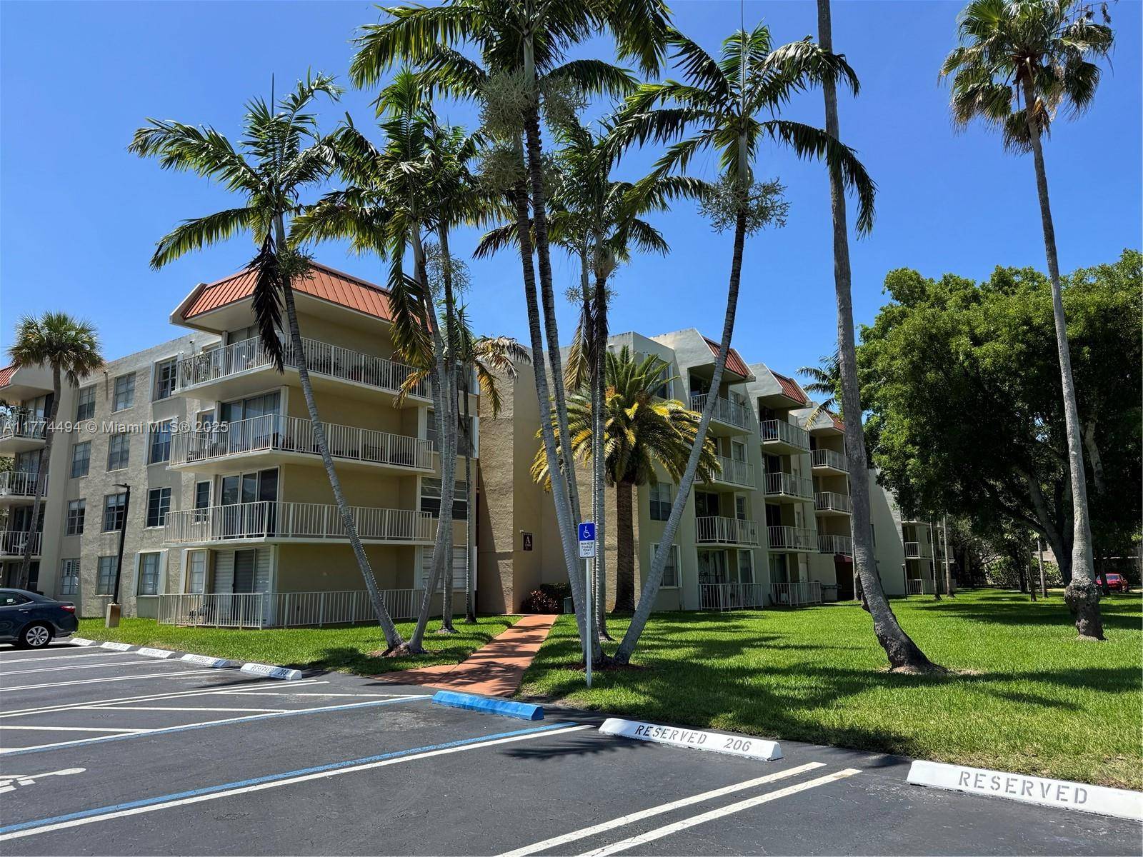 Miami, FL 33176,13100 SW 92nd Ave #A-306