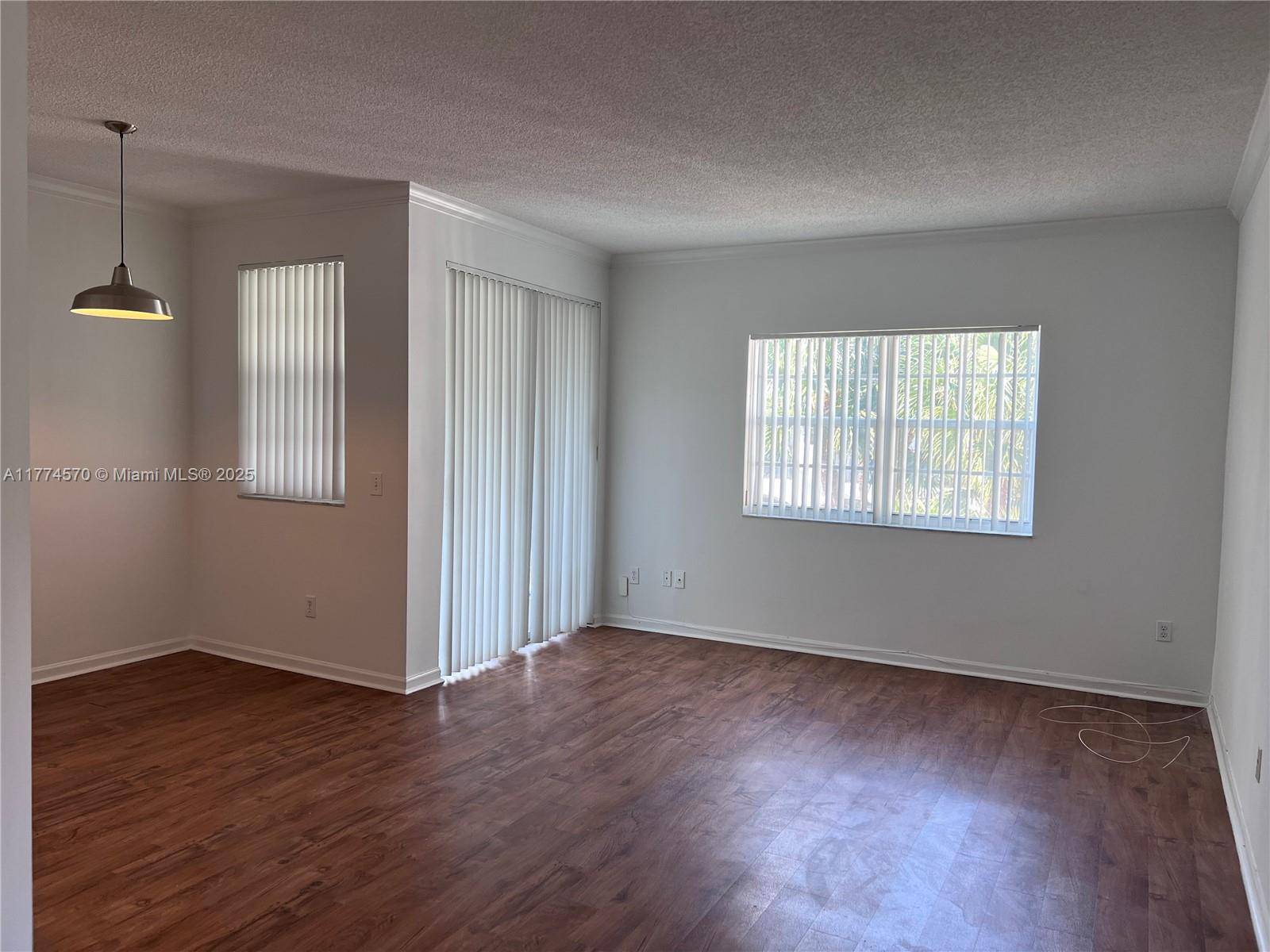 Aventura, FL 33160,3215 NE 184th St #14310