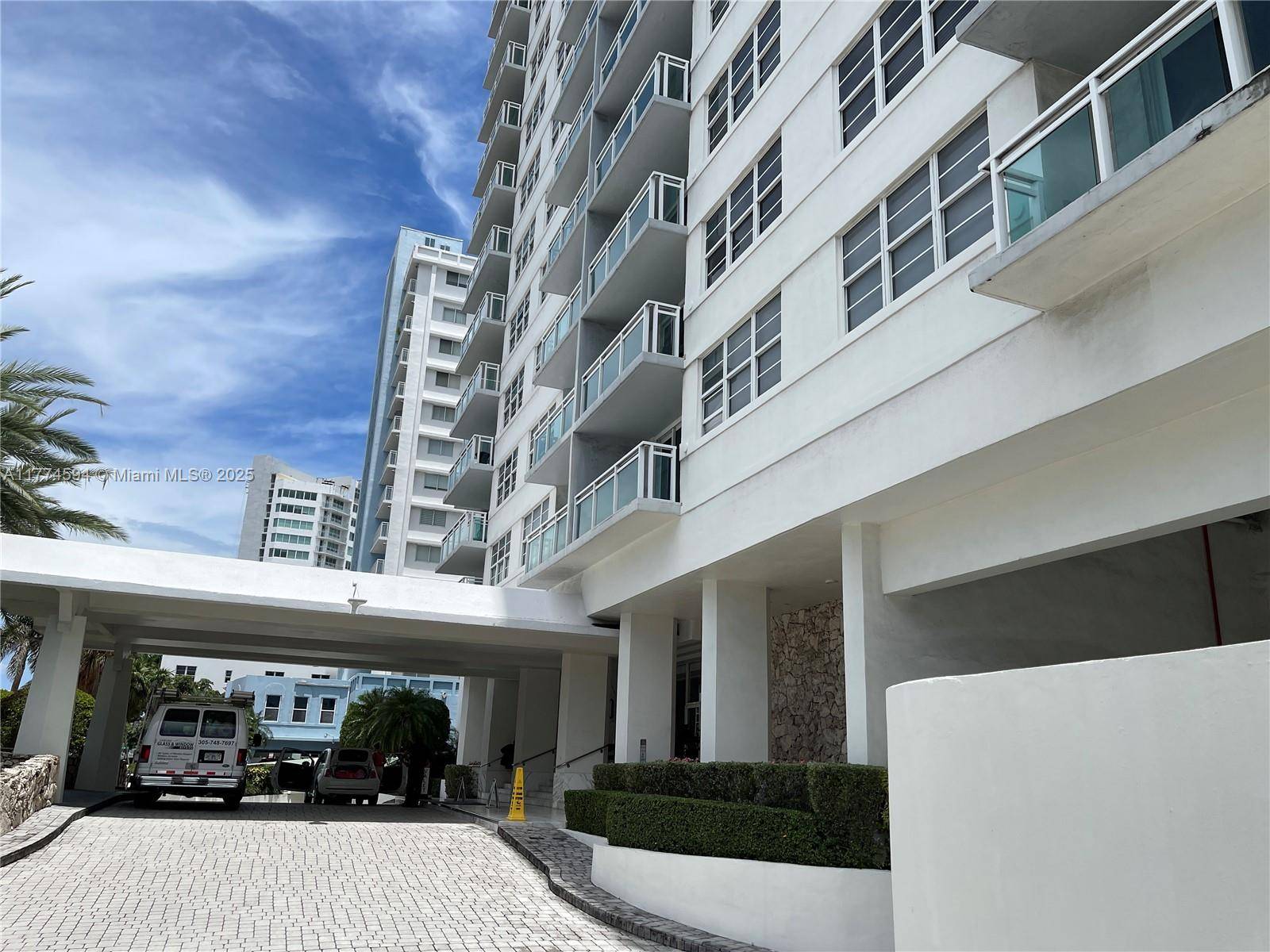 Miami Beach, FL 33141,6917 Collins Ave #1008