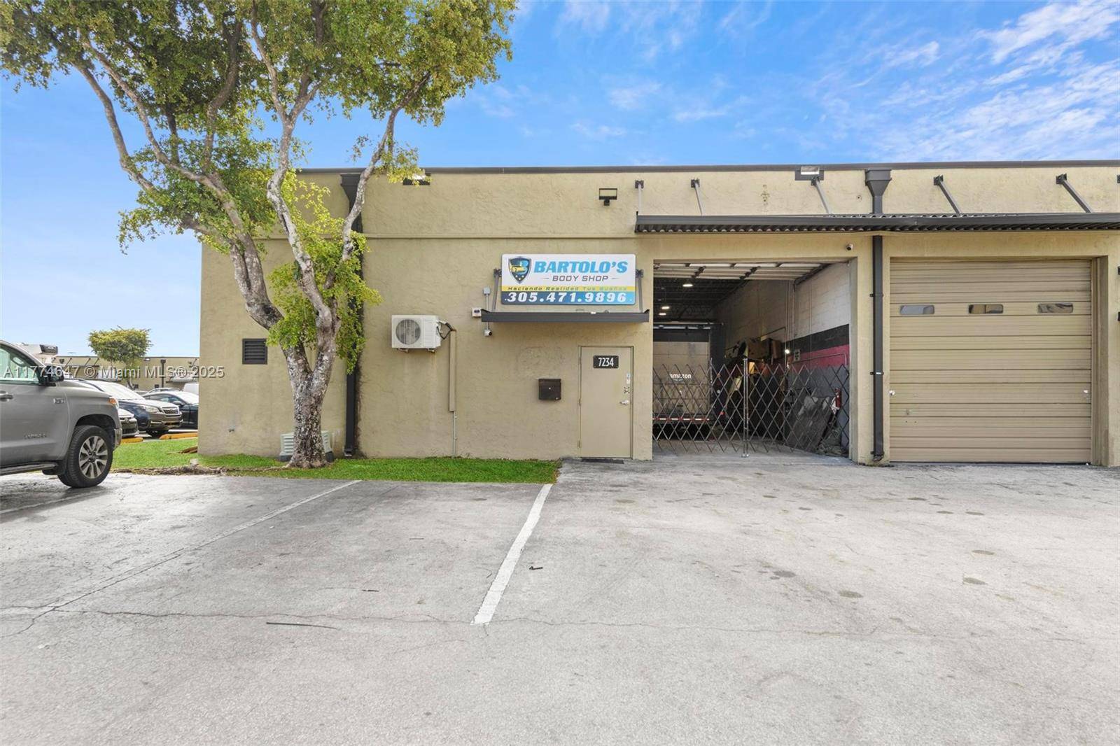 Miami, FL 33122,7234 NW 25th St