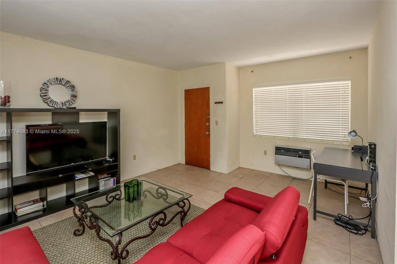Coral Gables, FL 33146,1250 S Alhambra Cir #16