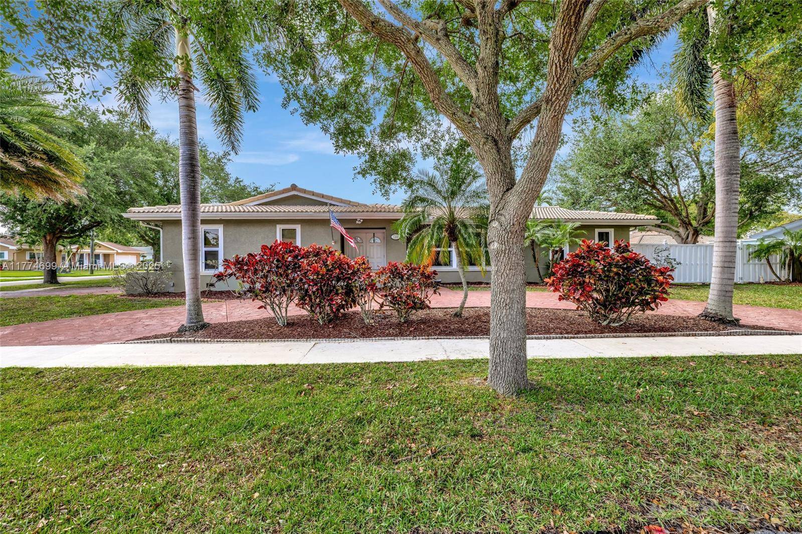 Plantation, FL 33317,7200 NW 9th St