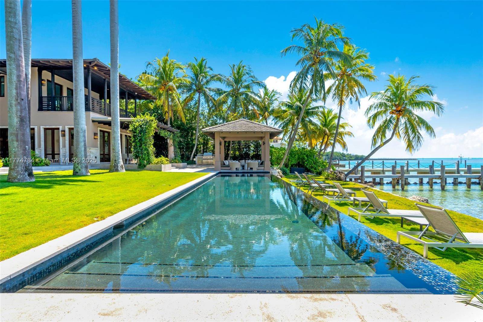 Key Biscayne, FL 33149,9 Harbor Pt